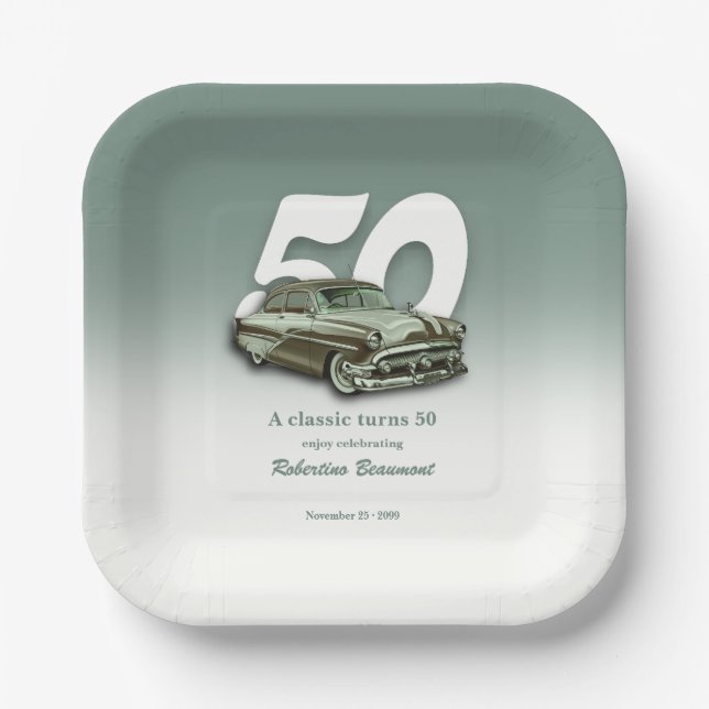 Klassisches grünes Auto wird 50 Pappteller (Vorderseite)