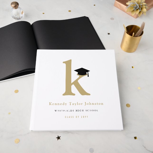 Klassisches Monogramm K und Abschlussmütze Abschlu Gästebuch (Vorderseite offen)