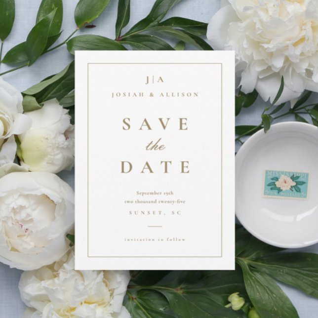 Klassisches Monogramm Save the Date Einladung (Classic and elegant wedding monogram save the date announcement card.)