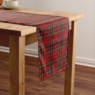 Klassisches rotes Tartan-Karo Kurzer Tischläufer