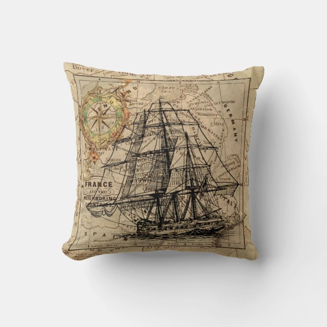 Klassisches Schiff auf Kartenkissen. Kissen (Vorderseite)