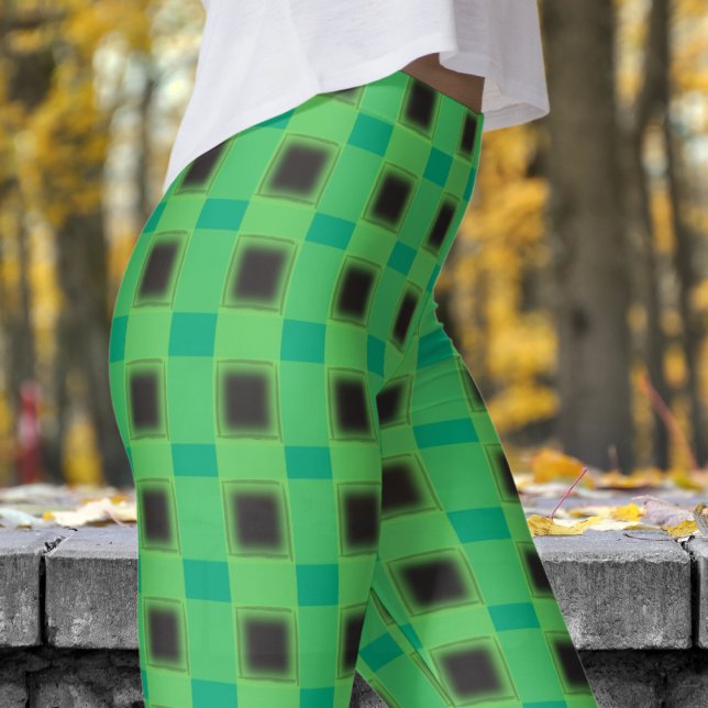 Klassisches Schwarz-Weiß-Karo-Muster Leggings (Classic Black and Pale Green Check Pattern Leggings)