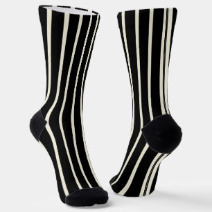 klassisches-schwarz-weiß-vertikal-streifen-muster socken