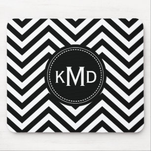 Klassisches Schwarz-weißes Zickzack Trio Monogramm Mousepad