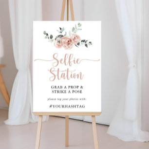 Klassisches Staub-Rosa-Rosen-Blumen-Selfie-Station Poster