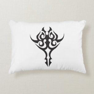 Klassisches Tattoo-inspiriertes Line-Art-Design Dekokissen