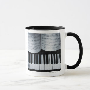 Klavier-Schlüssel und Musikbuch Tasse