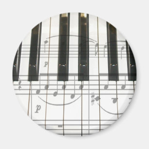 Klavier-Tastatur und Musiknoten Magnet