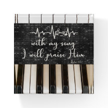Klaviertasten mit Psalms Bible Verse Quote