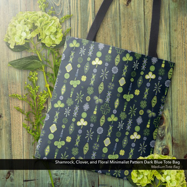 Kleeblatt Clover Minimal Modernes Muster Dunkelbla Tasche (Shamrock, Clover, and Floral Minimalist Pattern Dark Blue Tote Bag - Medium Size)