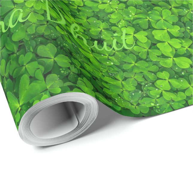 Kleeblatt Clovers Green Irish Symbol Irland Geschenkpapier (Rolleneckpunkt)