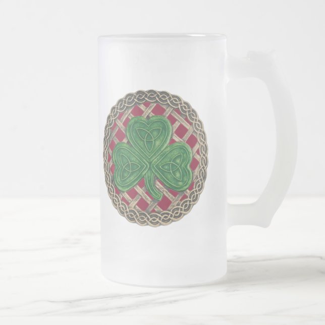 Kleeblatt, Gitter und keltische Knochen auf roter  Mattglas Bierglas (Rechts)