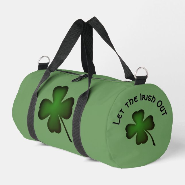 Kleeblatt mit individuellem Text auf grünem Hinter Duffle Bag (Linke Seite)