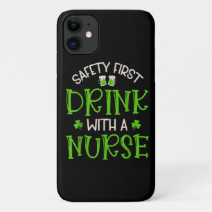 Kleeblatt Sicherheit zuerst mit einer Krankenschwe Case-Mate iPhone Hülle