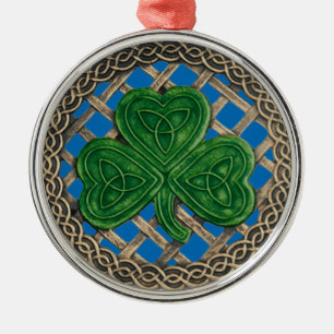 Kleeblatt und keltische Knochen Zierblau Silbernes Ornament