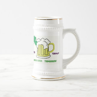Kleeblatt und Mog des Bieres Stien Bierglas