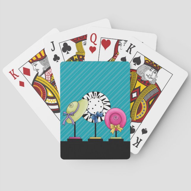 Kleiderhaufen, die Karten spielen Spielkarten (Rückseite)