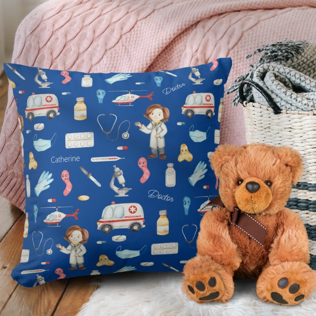 Kleine Ärztin mit dem Namen, blau Kissen (Von Creator hochgeladen)