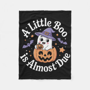Kleine Boo ist fast fällig Süße Halloween-Schwange Fleecedecke