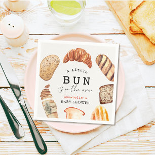 Kleine Buns im Backofen Bäckerei Gebäck Babyparty Serviette