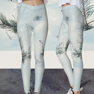 Kleine Fichten mit frischem Schnee bedeckt Leggings