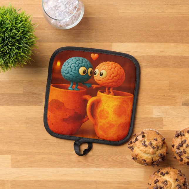 Kleine Gehirne in Liebe Stehend auf Tasse auf dem  Topflappen (Oben Unten)