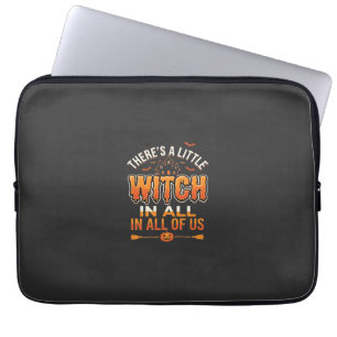 Kleine Hexe Halloween Hexe Typografie Design_1 Laptopschutzhülle