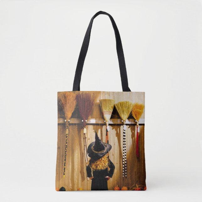 Kleine Hexe wählt ein Zimmer Tasche (Vorderseite)