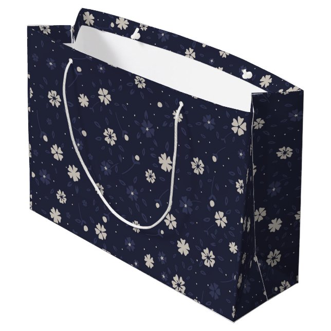 Kleine japanische Blume in Weiß und Blau Große Geschenktüte (Rückseite Schrägansicht)