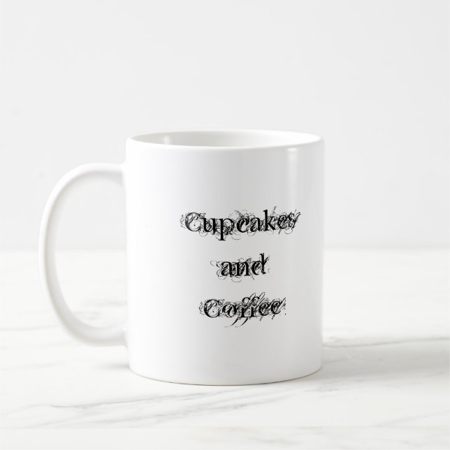 Kleine Kuchen und Kaffee Kaffeetasse (Links)