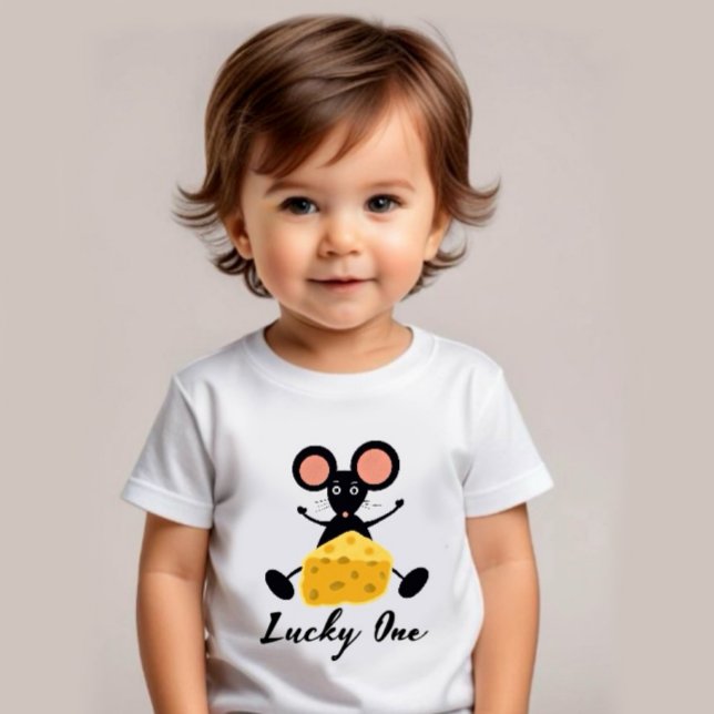 Kleine Maus mit Käse Baby T-shirt (Von Creator hochgeladen)
