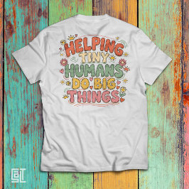 Kleine Menschen dabei helfen, große Dinge zu tun – Tri-Blend Shirt