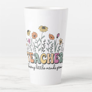 Kleine Minds wachsen helfen - eine florale Hommage Milchtasse