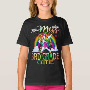 Kleine Miss 3. Klasse Süsse Einhorn Regenbogen T-Shirt