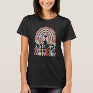 Kleine Miss Vorschule Regenbogen Groovy Blumen Sch T-Shirt