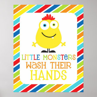 Kleine Monster waschen ihren Kindern die Handschri Poster