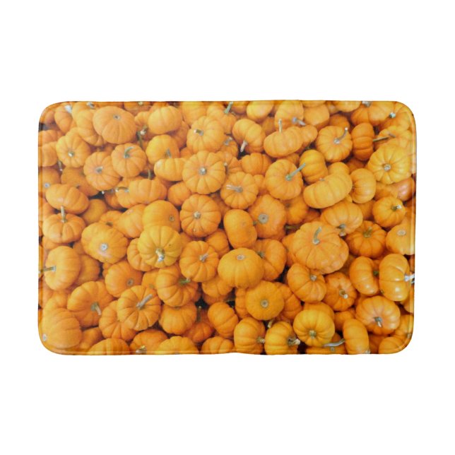 Kleine Orange Fall Harvest Pumpkins Badematte (Vorderseite)