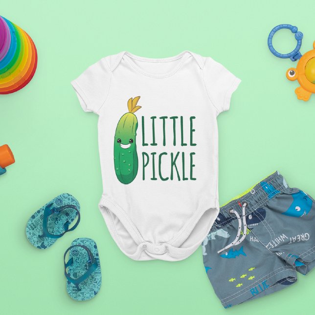 Kleine Pickle Niedlich-Grüne Pickle Baby Strampler (Von Creator hochgeladen)