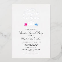 Kleine Schneeflocke auf dem Weg zur Aufdeckung des