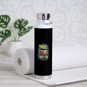 Kleine Schritte jeden Tag Motivierende Typografi Trinkflasche