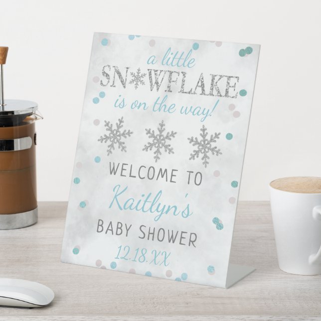 Kleine Snowflake Boys Winter Baby Dusche Willkomme Sockelschild (In SItu)