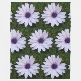 Kleine Spinne auf Blume Fleece Blanket