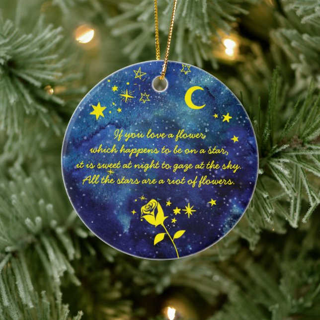 Kleine Sterne und personalisierter Name Keramik Ornament (Baum)