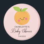 Kleine Süsse Babydusche Magnet<br><div class="desc">Eine kleine Süsse befindet sich auf dem Weg zur Babydusche mit einem zauberhaften, orangefarbenen Set auf einem hellrosa Hintergrund. Besuchen Sie unseren Shop und sehen Sie sich unsere kleine Süsse Design Kollektion an.</div>