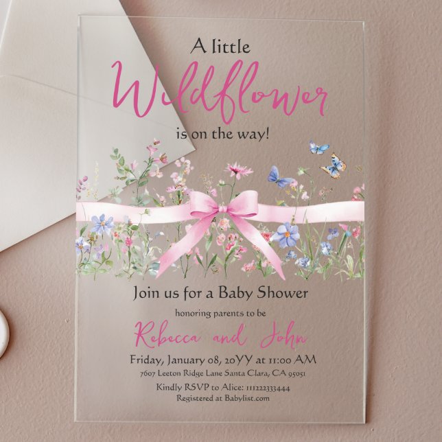 Kleine Wildblume Floral Girl Pink Bow Babydusche Acryleinladungen (Von Creator hochgeladen)