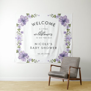 Kleine Wildblume ist auf dem Weg Baby Shower  Wandteppich