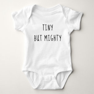 Kleiner, aber mächtiger Personalisierter Name Weiß Baby Strampler