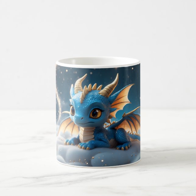 Kleiner blauer Dino auf einer Wolke  Kaffeetasse (Mittel)