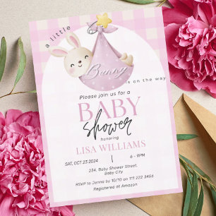Kleiner Bunny ist auf dem Weg Girl Easter Baby Dus Einladung