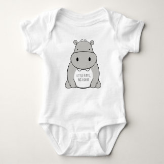 Kleiner Hippo, großes Herz. Baby Strampler